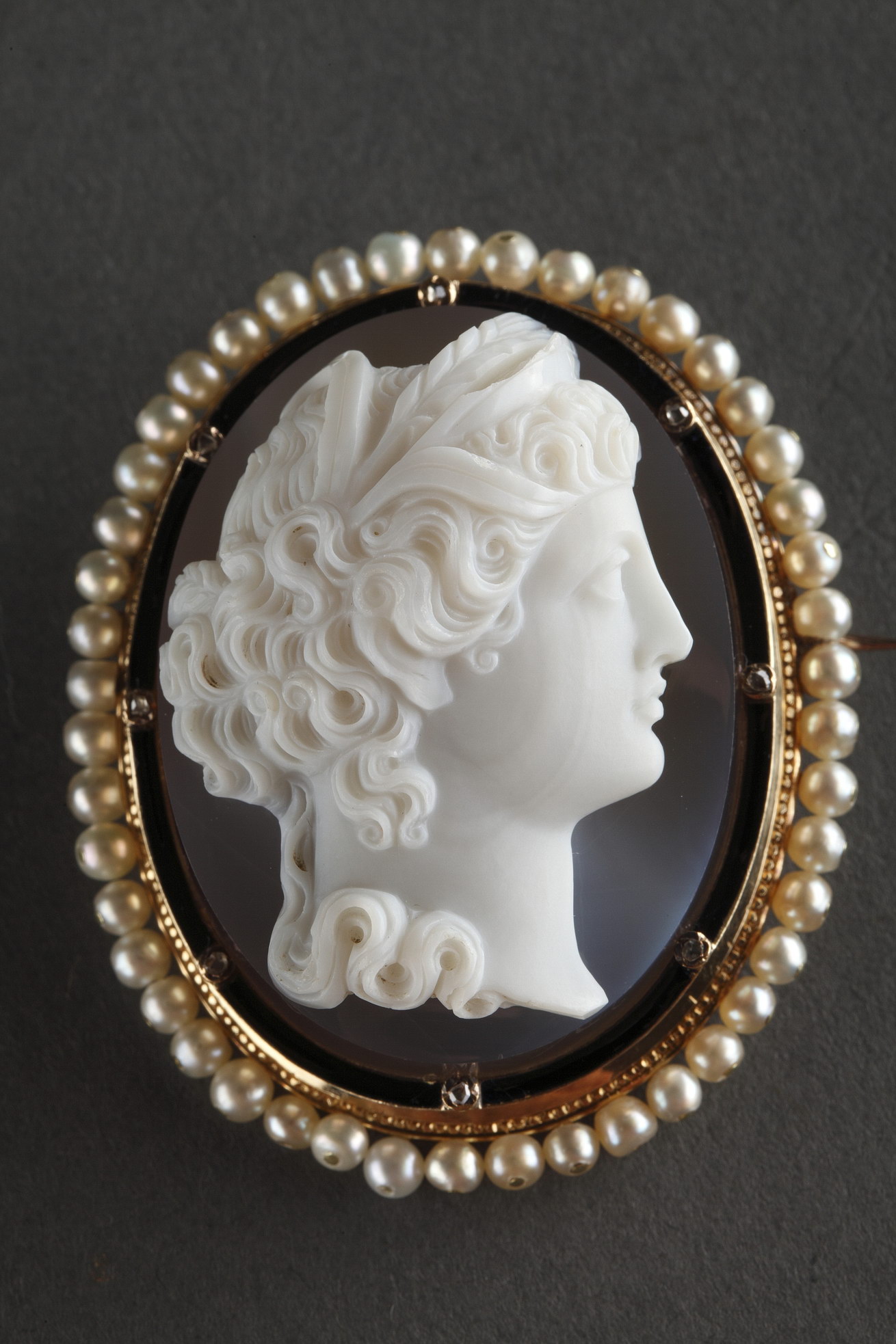 Gold-Mounted Agate Cameo Brooch, second part of the 19th century